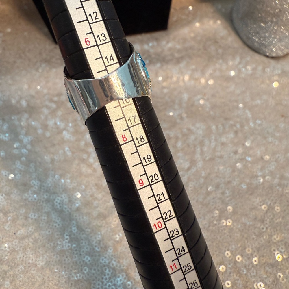 Sterling Silver Blue Crystal Dome Ring - Picture 5 of 9
